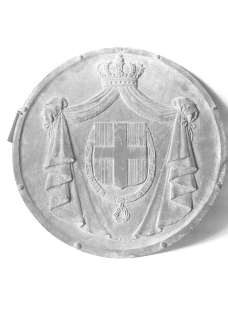 stemma di Casa Savoia (rilievo) - ambito europeo (sec. XX)