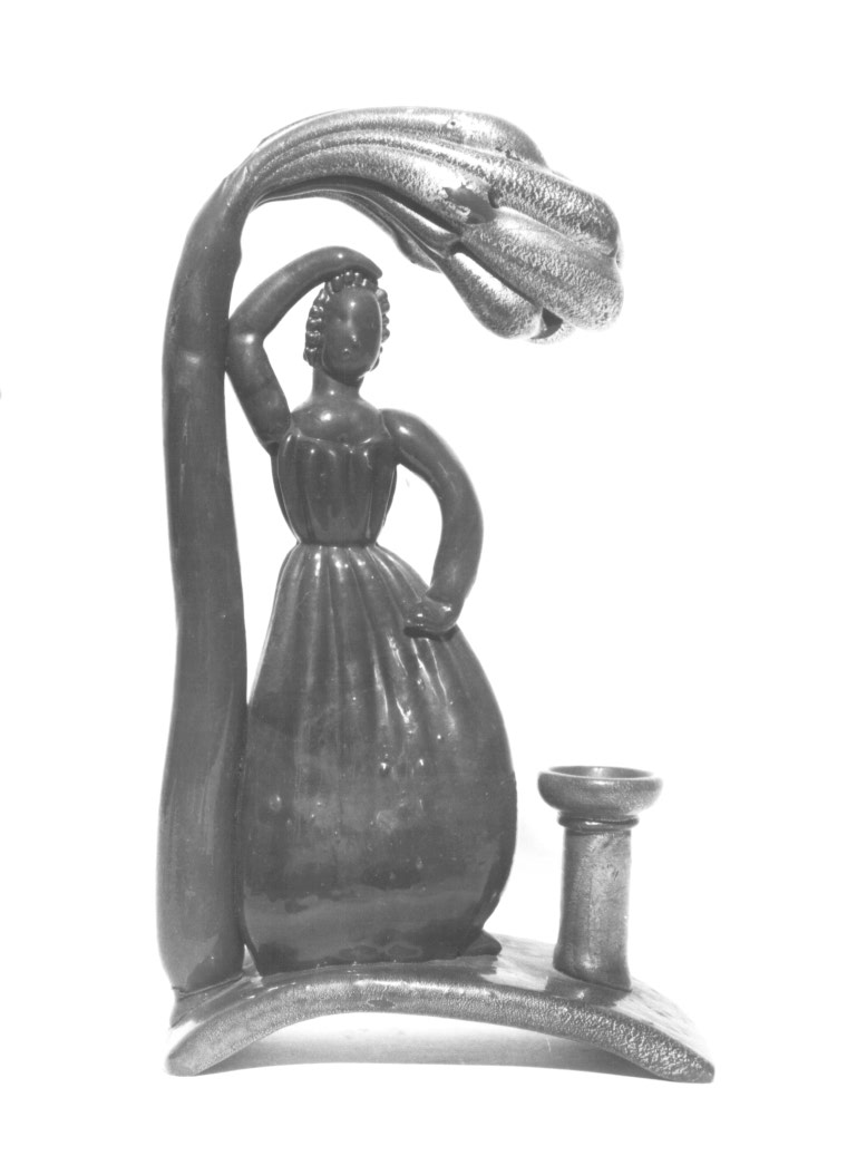 figura femminile (statuetta) - ambito europeo (secondo quarto sec. XX)