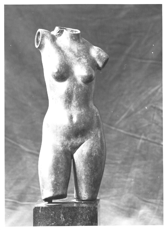 torso femminile, figura femminile nuda (scultura) - ambito Italia nord-orientale (sec. XX)