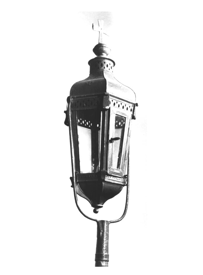 lanterna processionale - ambito Italia nord-orientale (prima metà sec. XX)