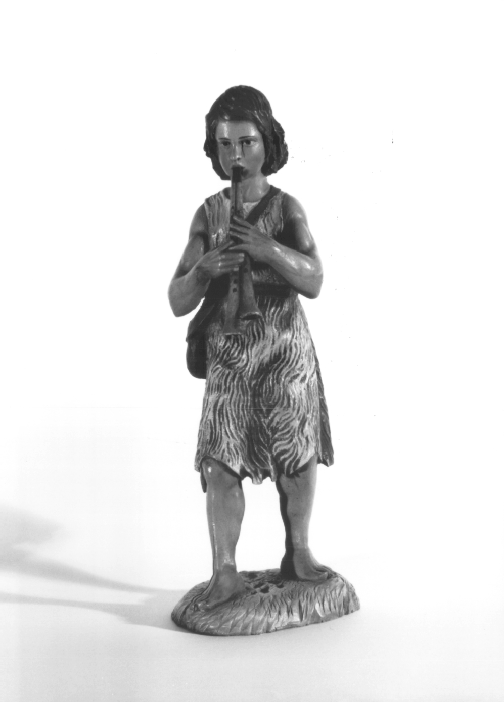 Pastore che suona il piffero (statuetta di presepio) - ambito Italia nord-orientale (prima metà sec. XX)