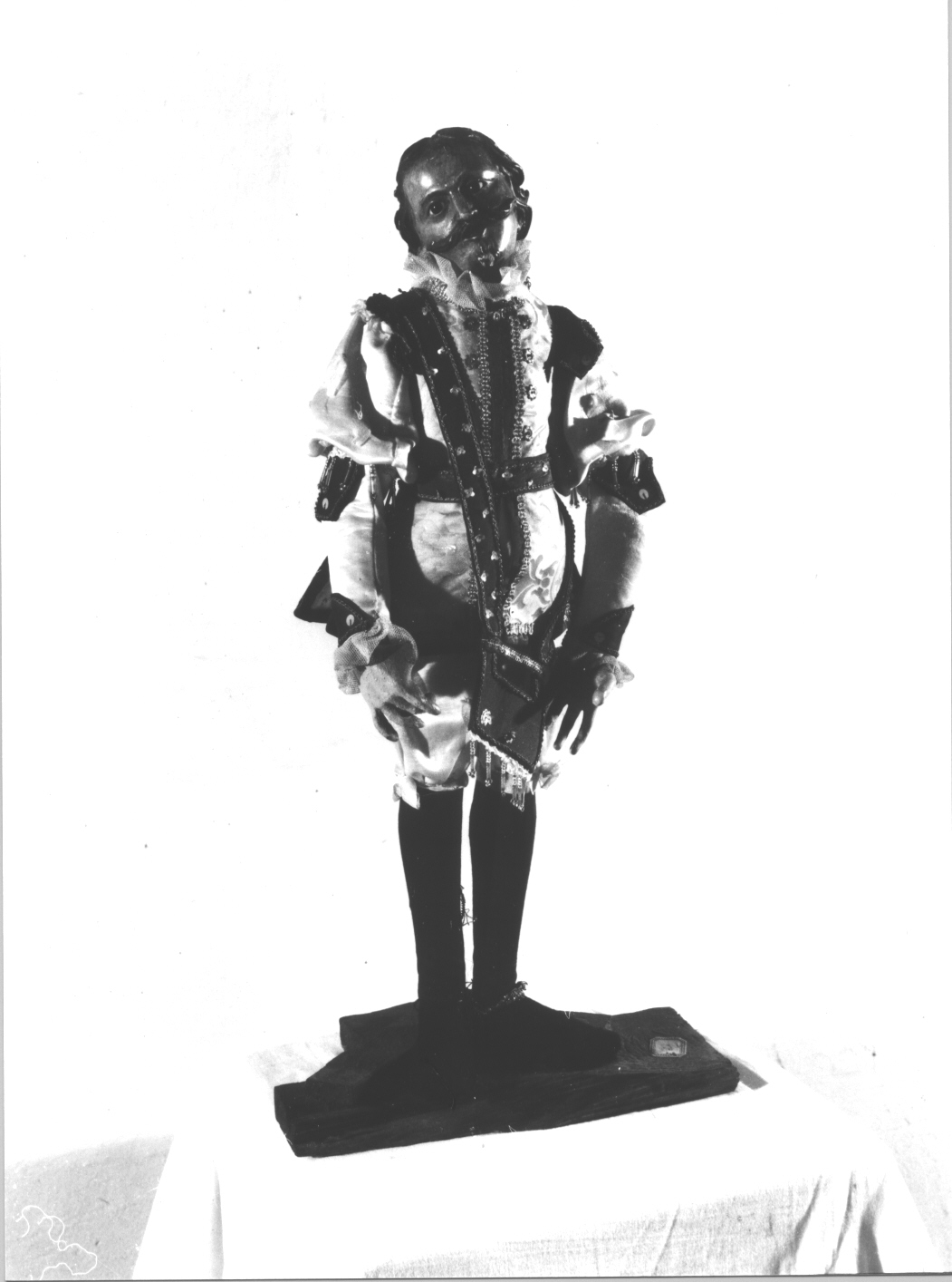 gentiluomo (statuetta di presepio, elemento d'insieme) di Maragliano Anton Maria (maniera) (secc. XVII/ XX)