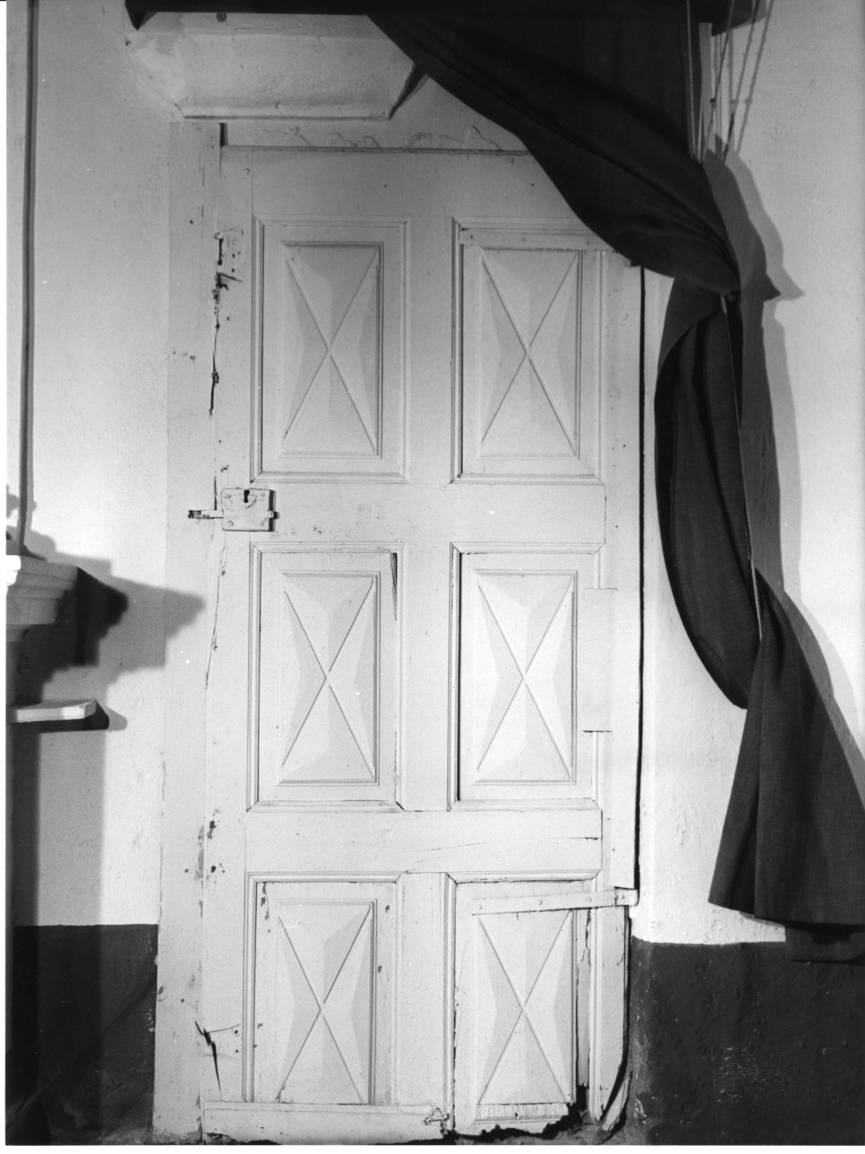 porta, opera isolata - bottega ligure (sec. XVII)