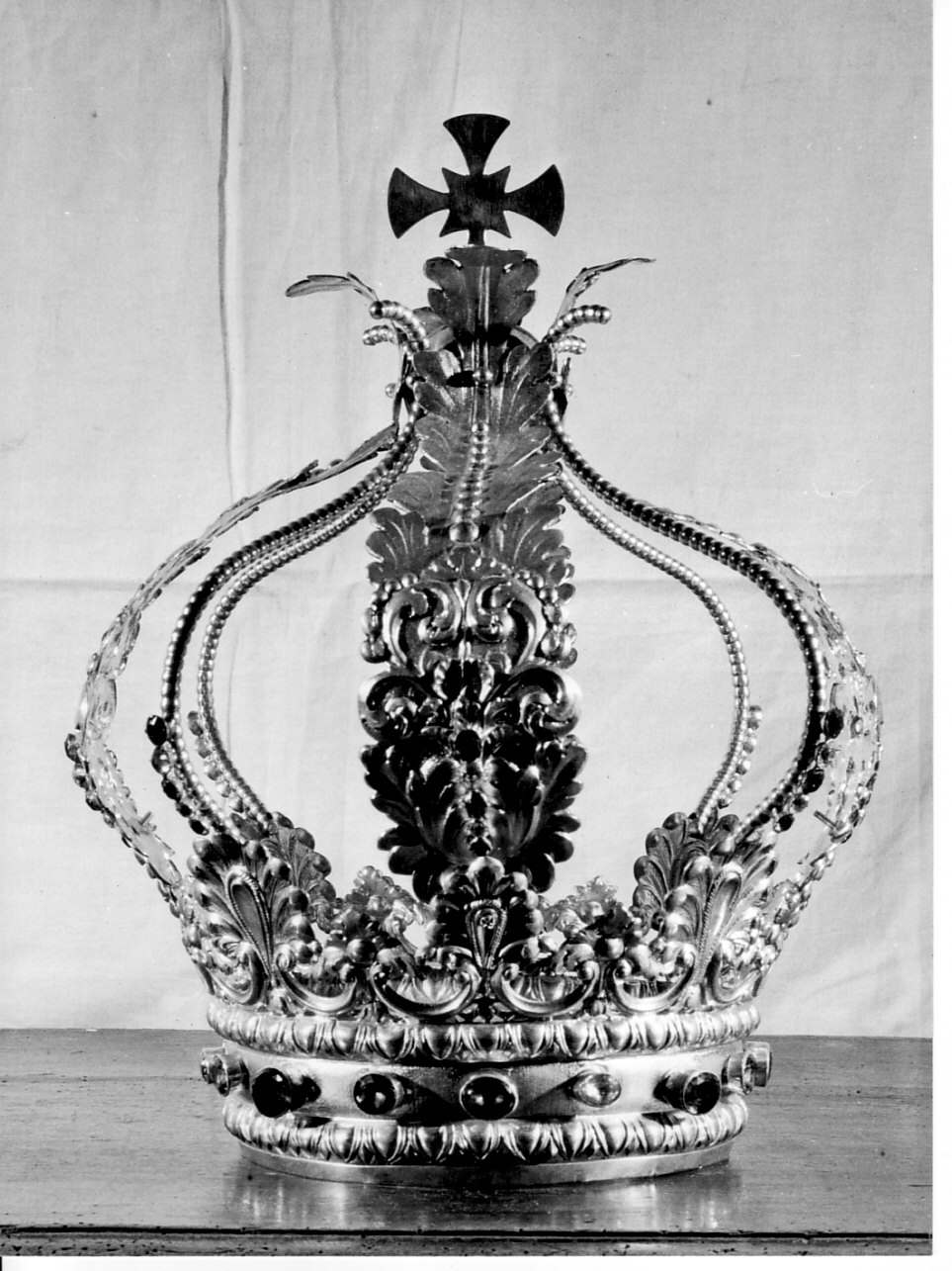 corona da statua, elemento d'insieme - bottega ligure (sec. XIX)