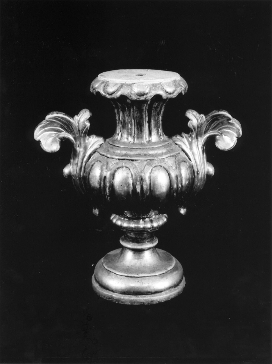 vaso d'altare, serie - bottega ligure (fine/inizio secc. XVIII/ XIX)