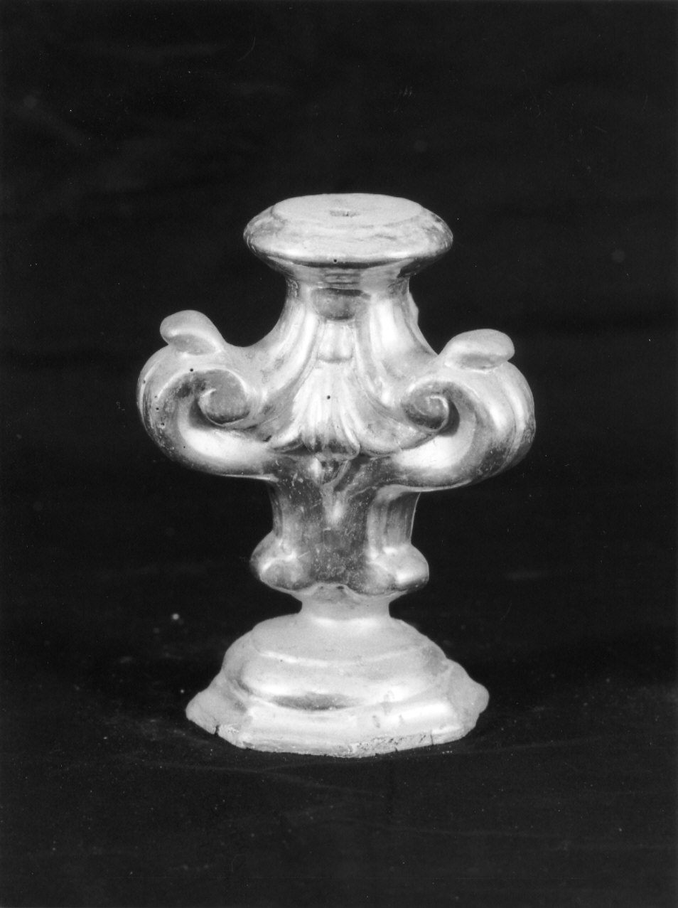 vaso d'altare, serie - bottega ligure (seconda metà sec. XVIII)