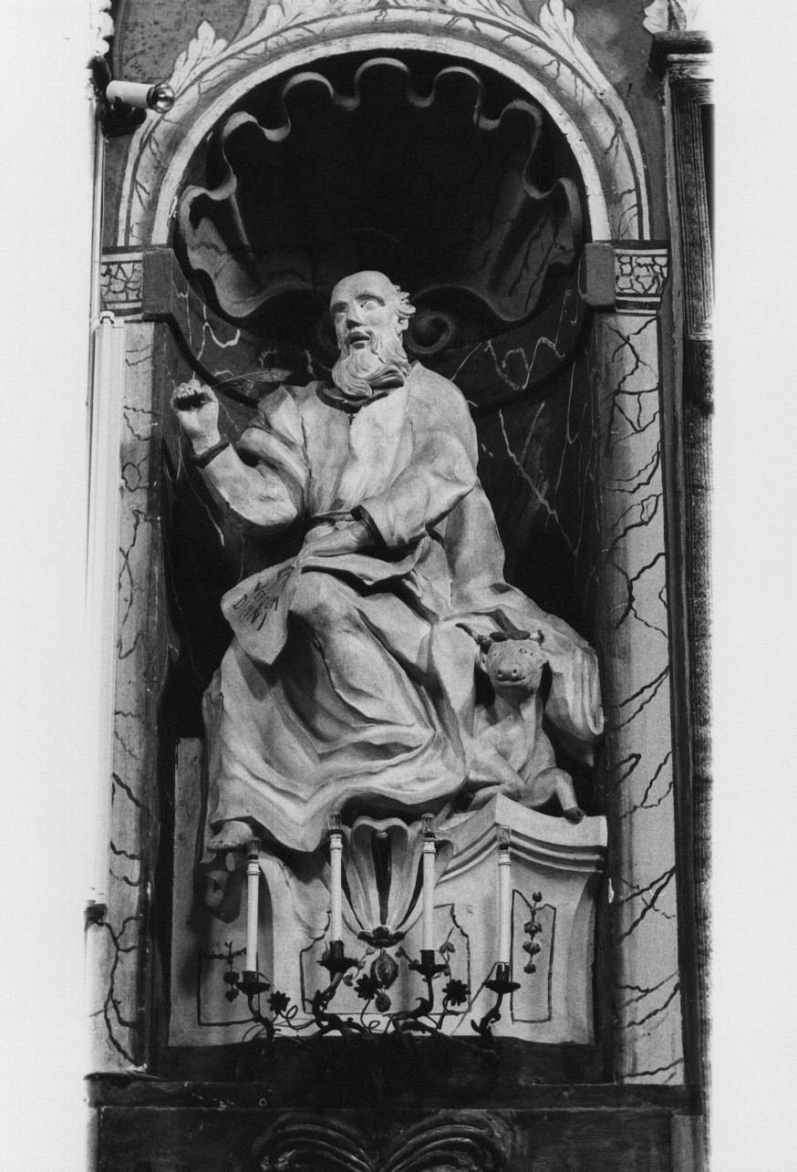 San Luca (scultura, elemento d'insieme) di Casella Andrea (attribuito) (sec. XVIII)