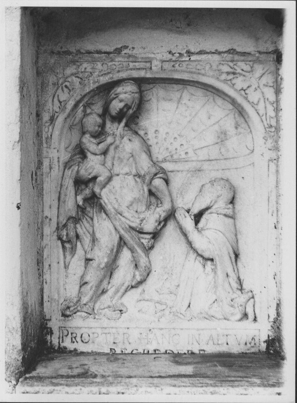Madonna con Bambino e Sant'Antonio Abate (edicola, opera isolata) - bottega tosco-ligure (sec. XVII)
