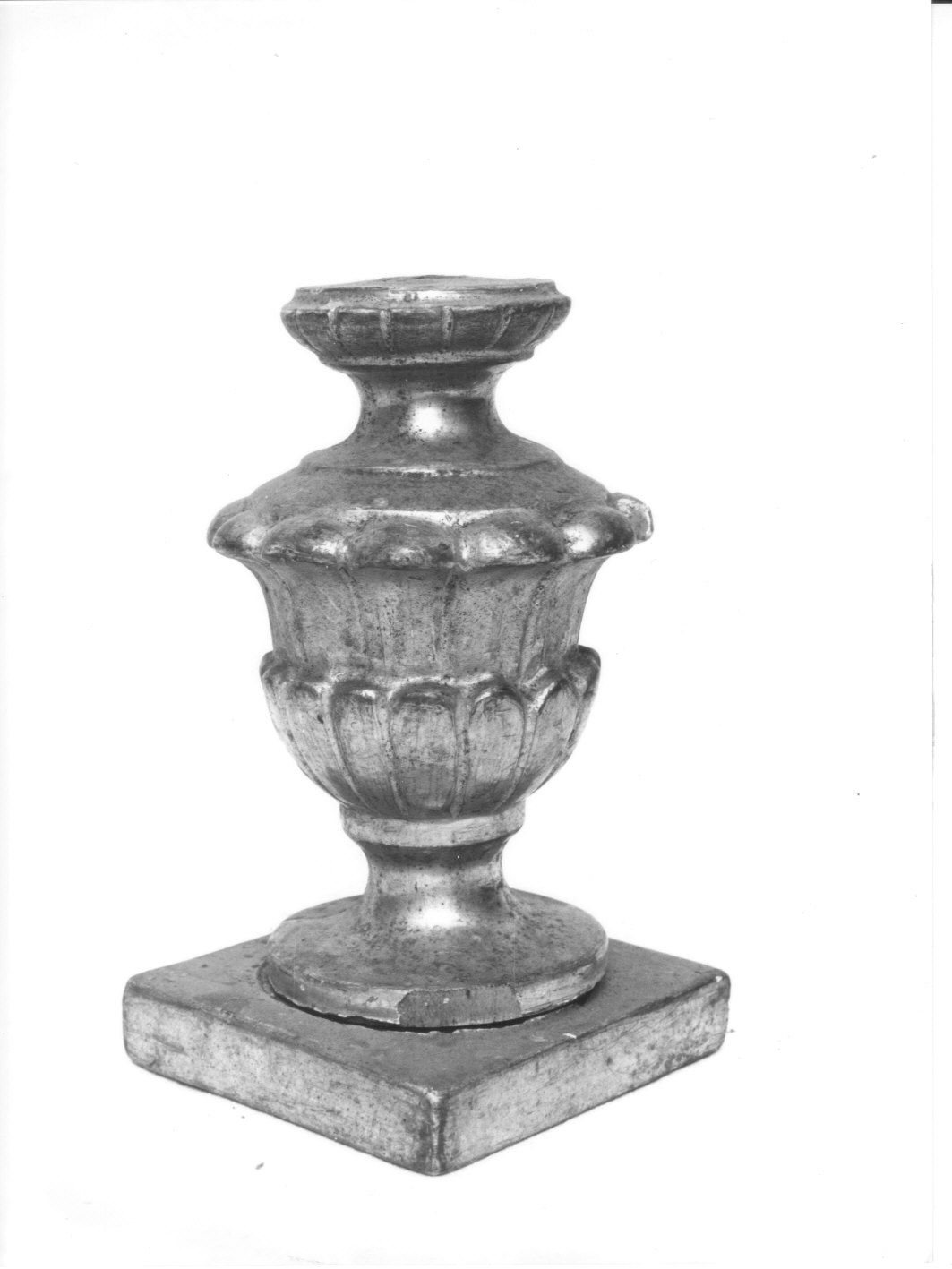 motivi decorativi (vaso d'altare per composizione floreale, serie) - bottega ligure (fine sec. XIX)