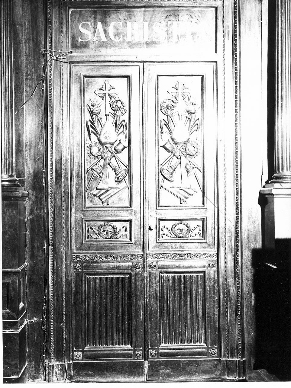 simboli e arredi liturgici (porta - a due battenti, coppia) di Guala Giuseppe (metà sec. XIX)
