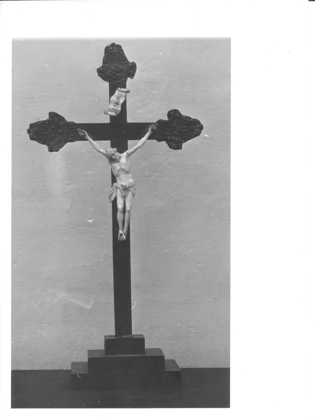 Cristo crocifisso (croce d'altare, opera isolata) - bottega ligure (fine sec. XVIII)