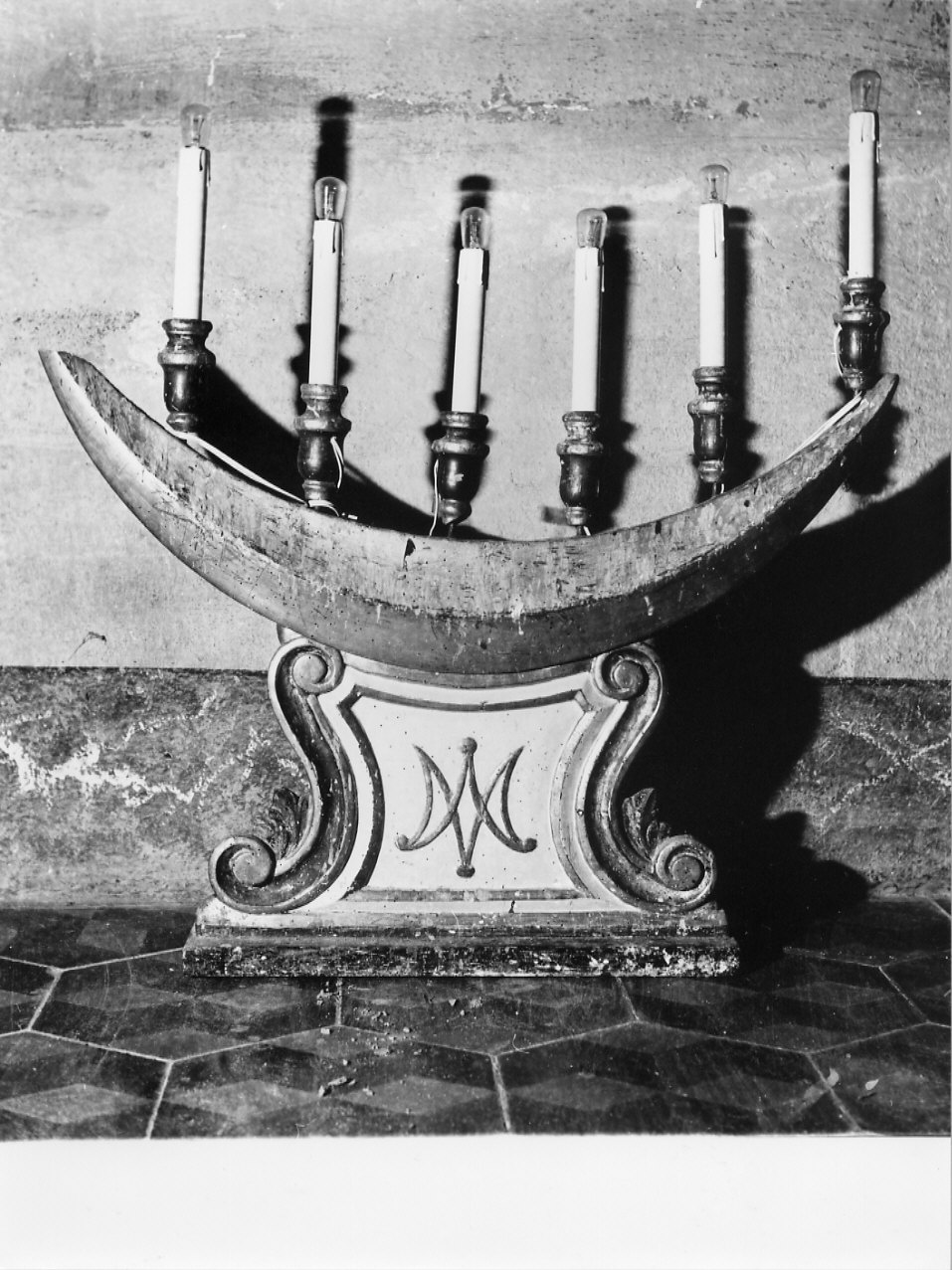 candeliere, opera isolata - bottega italiana (sec. XX)