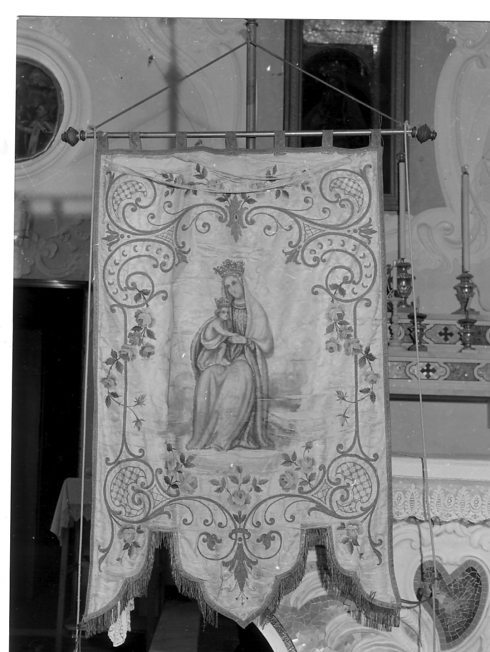 Madonna con Bambino (stendardo processionale, opera isolata) - manifattura ligure (sec. XIX)