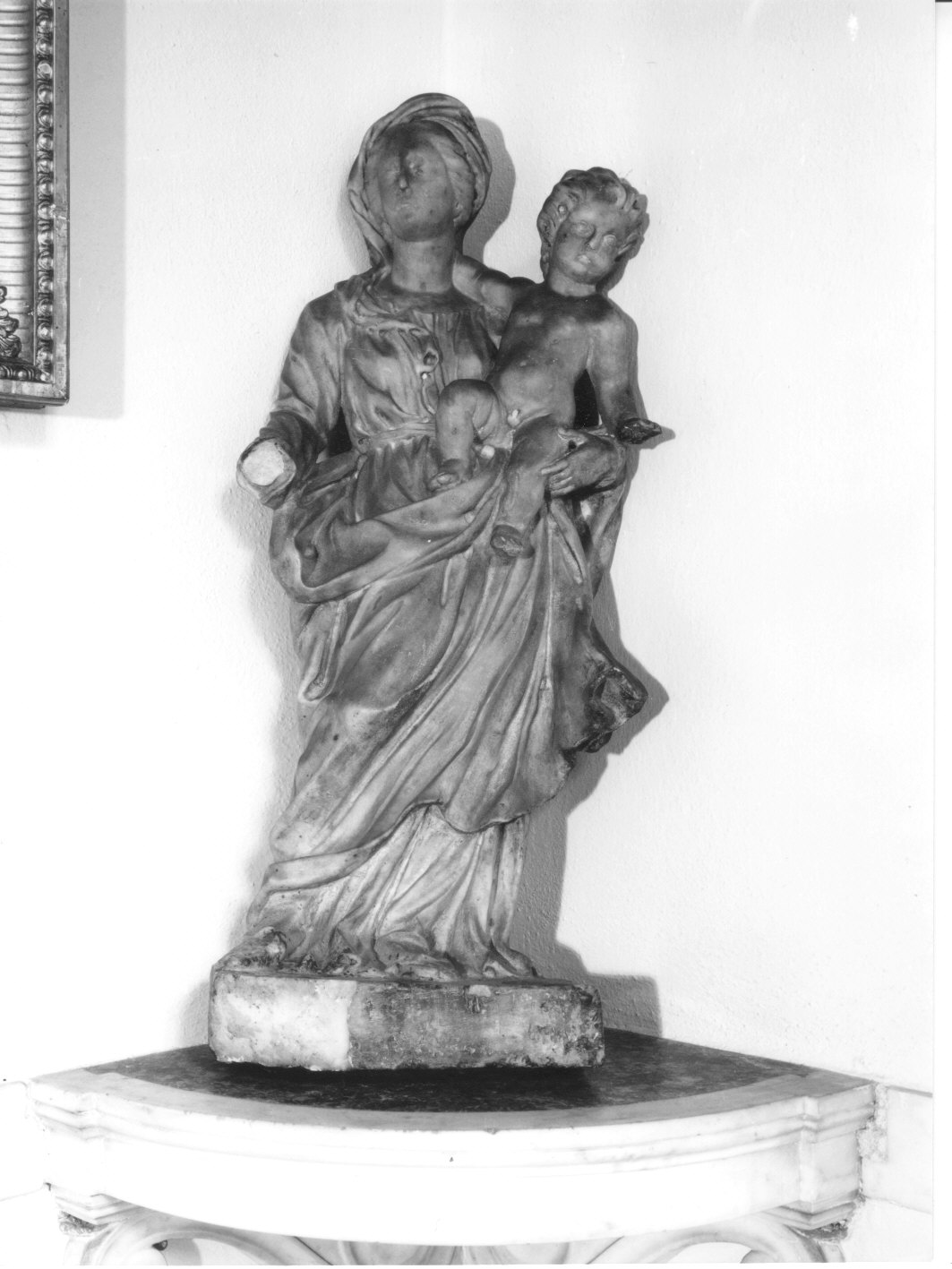 Madonna con Bambino (statua, opera isolata) - bottega ligure (fine/inizio secc. XVII/ XVIII)