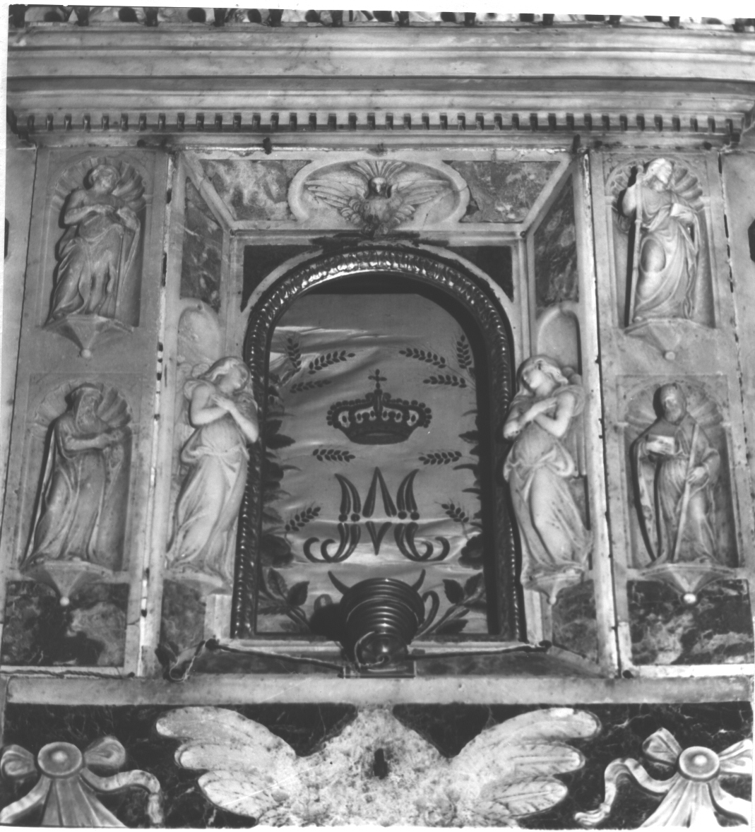 Santi e angeli (decorazione plastico-architettonica, insieme) - bottega tosco-ligure (prima metà sec. XVI)
