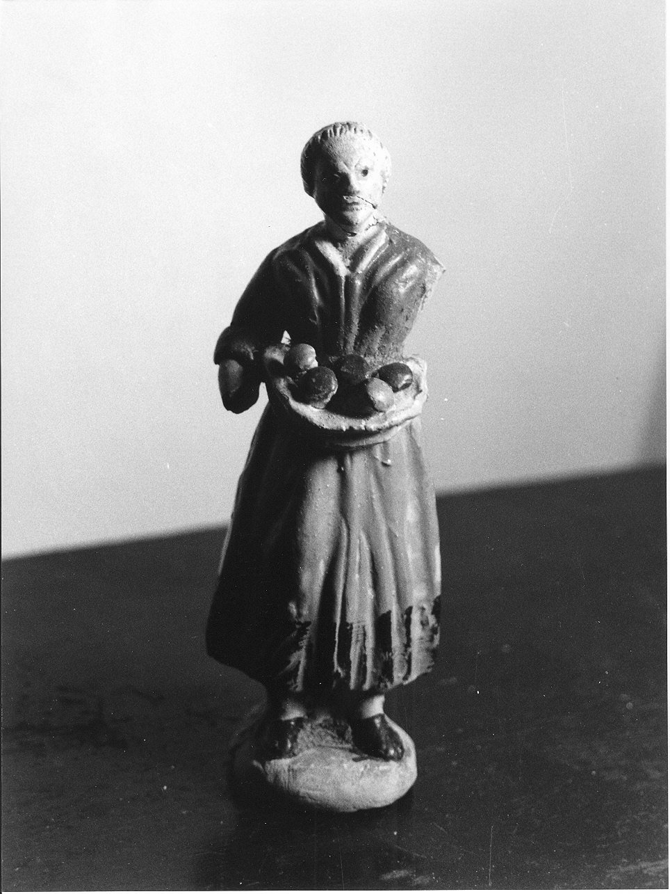 figura femminile (statuetta di presepio, opera isolata) - PRODUZIONE LIGURE (secc. XIX/ XX)
