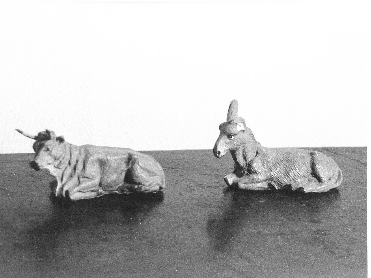 bue/ asino (statuetta di presepio, coppia) - PRODUZIONE LIGURE (metà sec. XX)