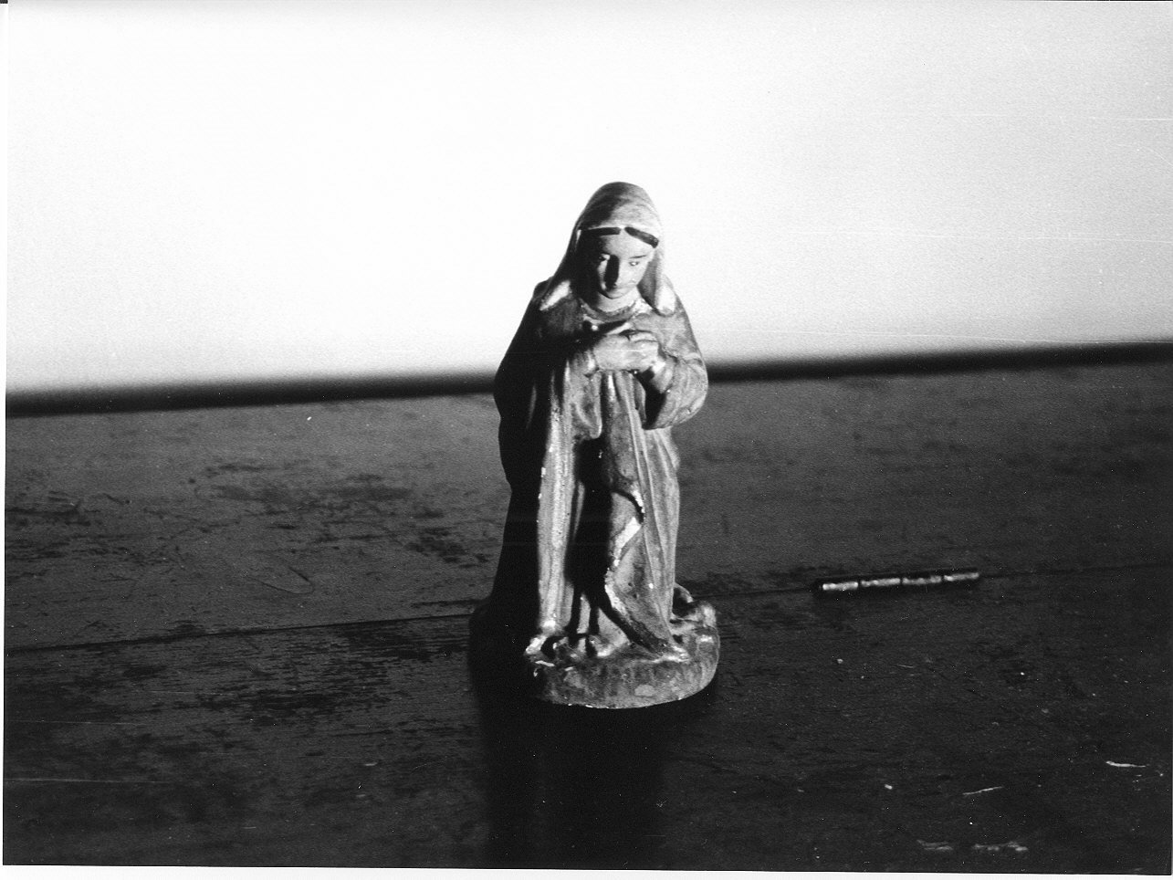 Madonna orante (statuetta di presepio, opera isolata) - PRODUZIONE LIGURE (prima metà sec. XX)