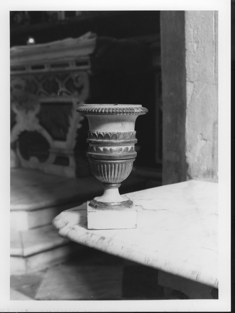 vaso d'altare per composizione floreale, serie - bottega ligure (sec. XIX)