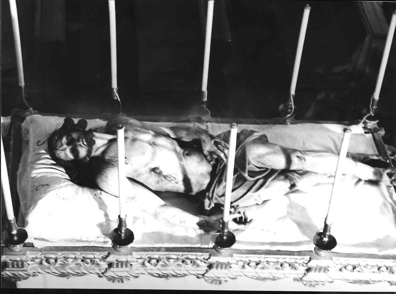Cristo morto (statua processionale, opera isolata) di Maragliano Anton Maria (bottega) (prima metà sec. XVIII)