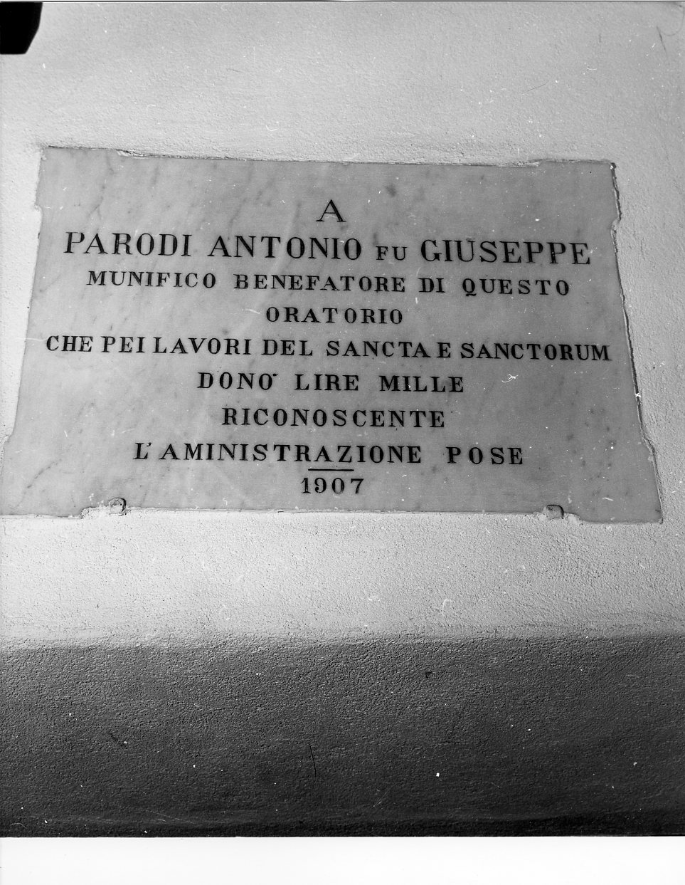 lapide commemorativa, opera isolata - manifattura italiana (sec. XX)