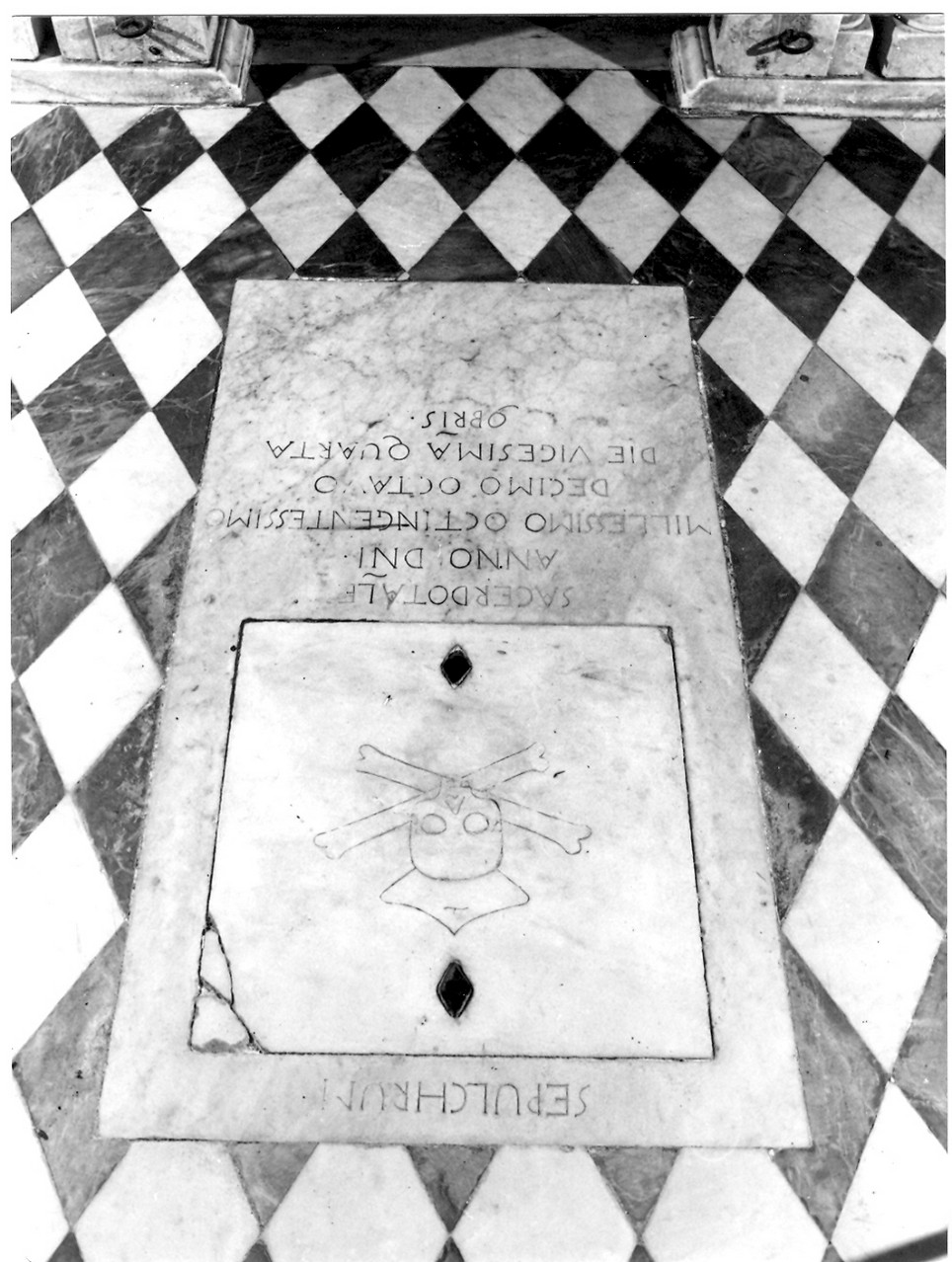 lapide tombale, opera isolata - bottega ligure (sec. XIX)