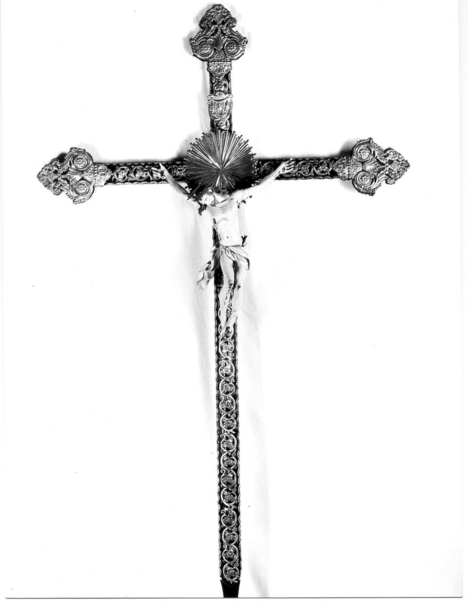 Cristo crocifisso (croce processionale, opera isolata) - bottega italiana (metà sec. XIX)