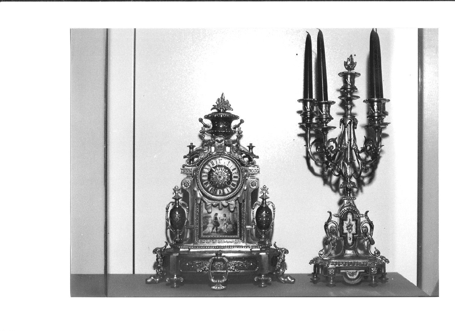 orologio - da mensola, elemento d'insieme - manifattura francese (sec. XIX)