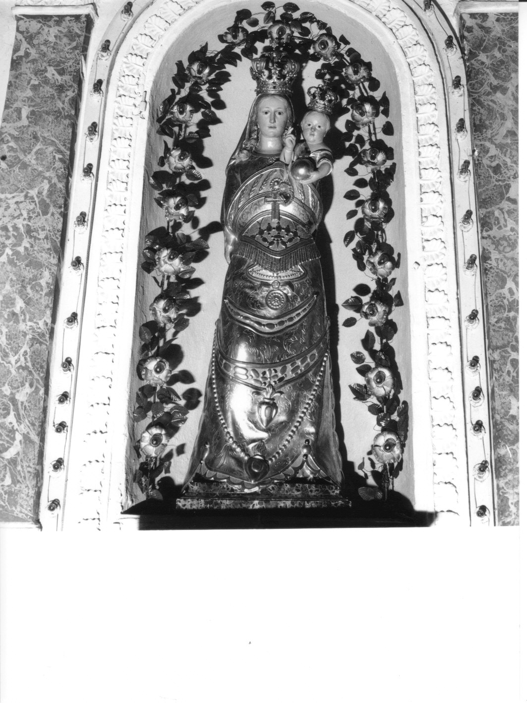Madonna di Loreto (statua, opera isolata) - bottega genovese (seconda metà sec. XIX)