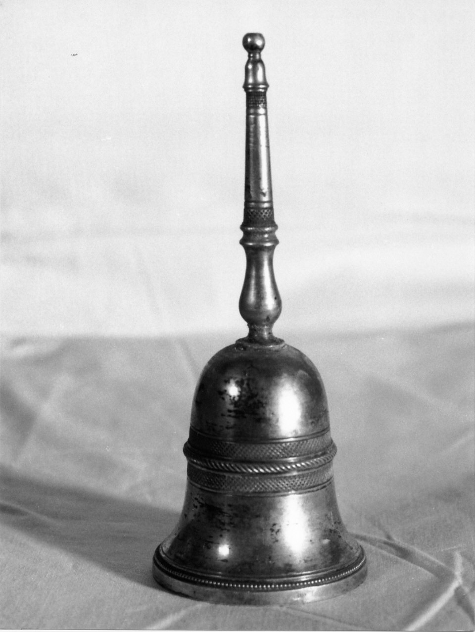 campanello, opera isolata - manifattura romana (secondo quarto sec. XIX)