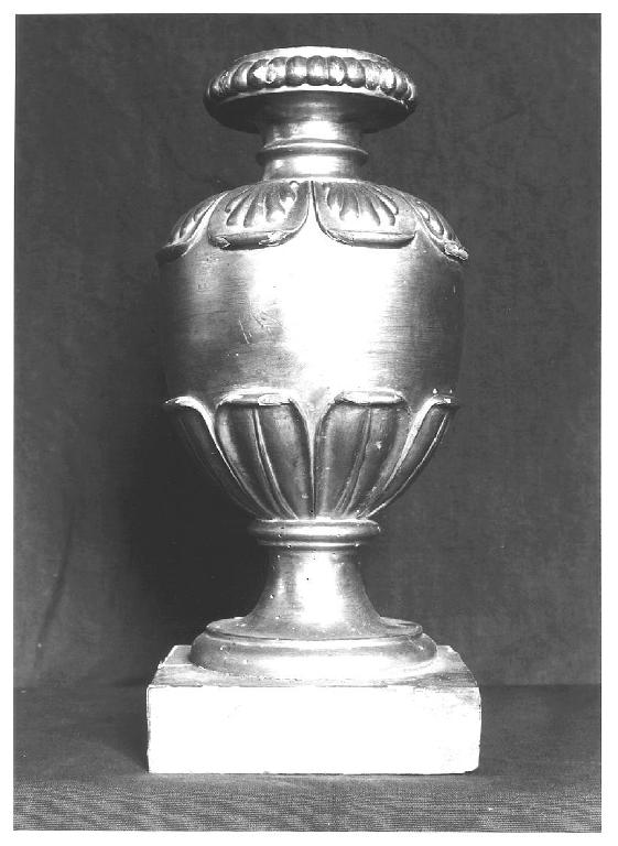 vaso d'altare, serie - bottega ligure (metà sec. XIX)