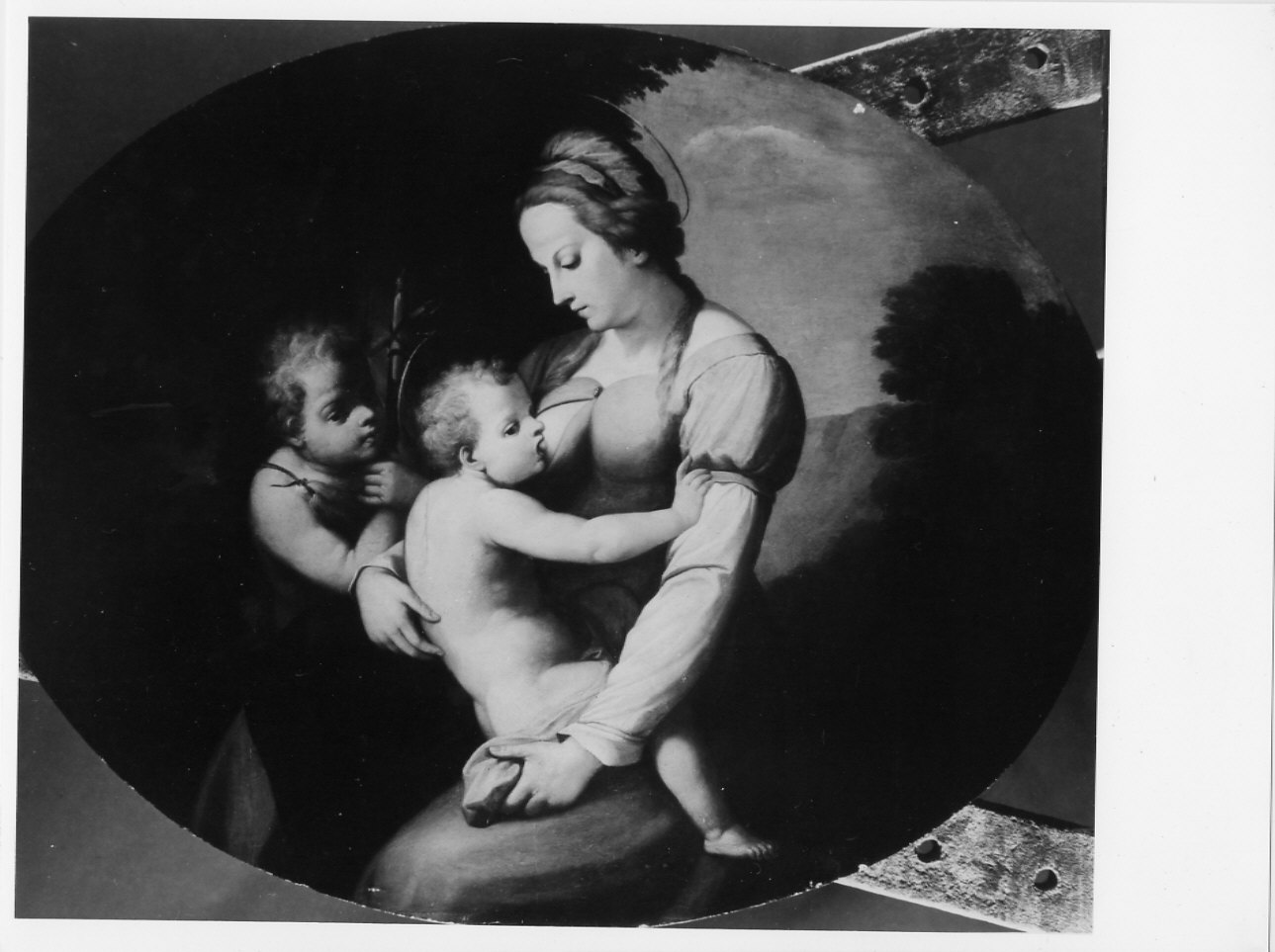 Madonna con Bambino e San Giovannino (dipinto, opera isolata) di Buonaccorsi Pietro detto Perin del Vaga (metà sec. XVI)