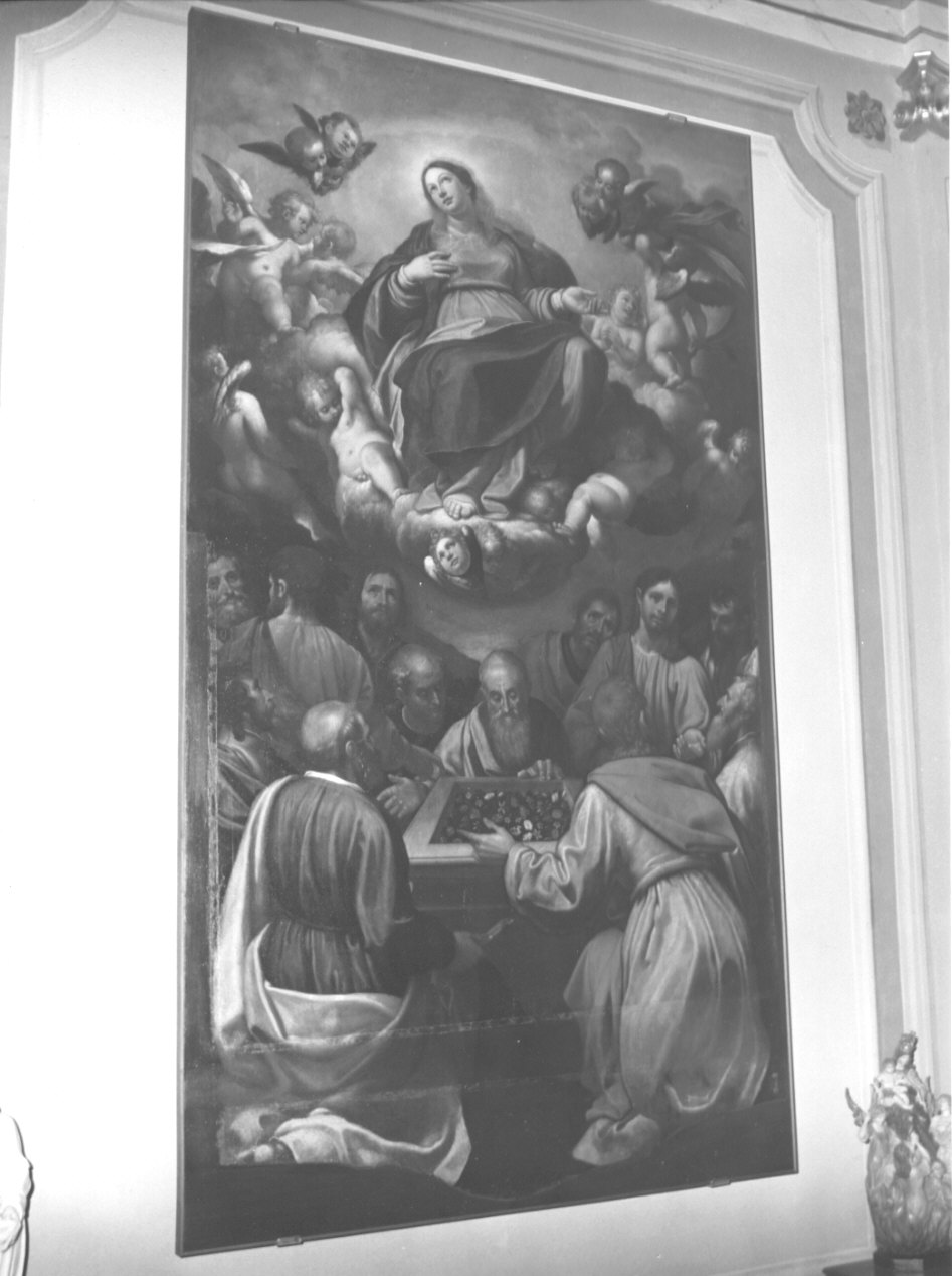 Assunzione della Vergine, apostoli intorno al sepolcro vuoto e colmo di fiori della Madonna (dipinto, frammento) di Castello Bernardo (prima metà sec. XVII)