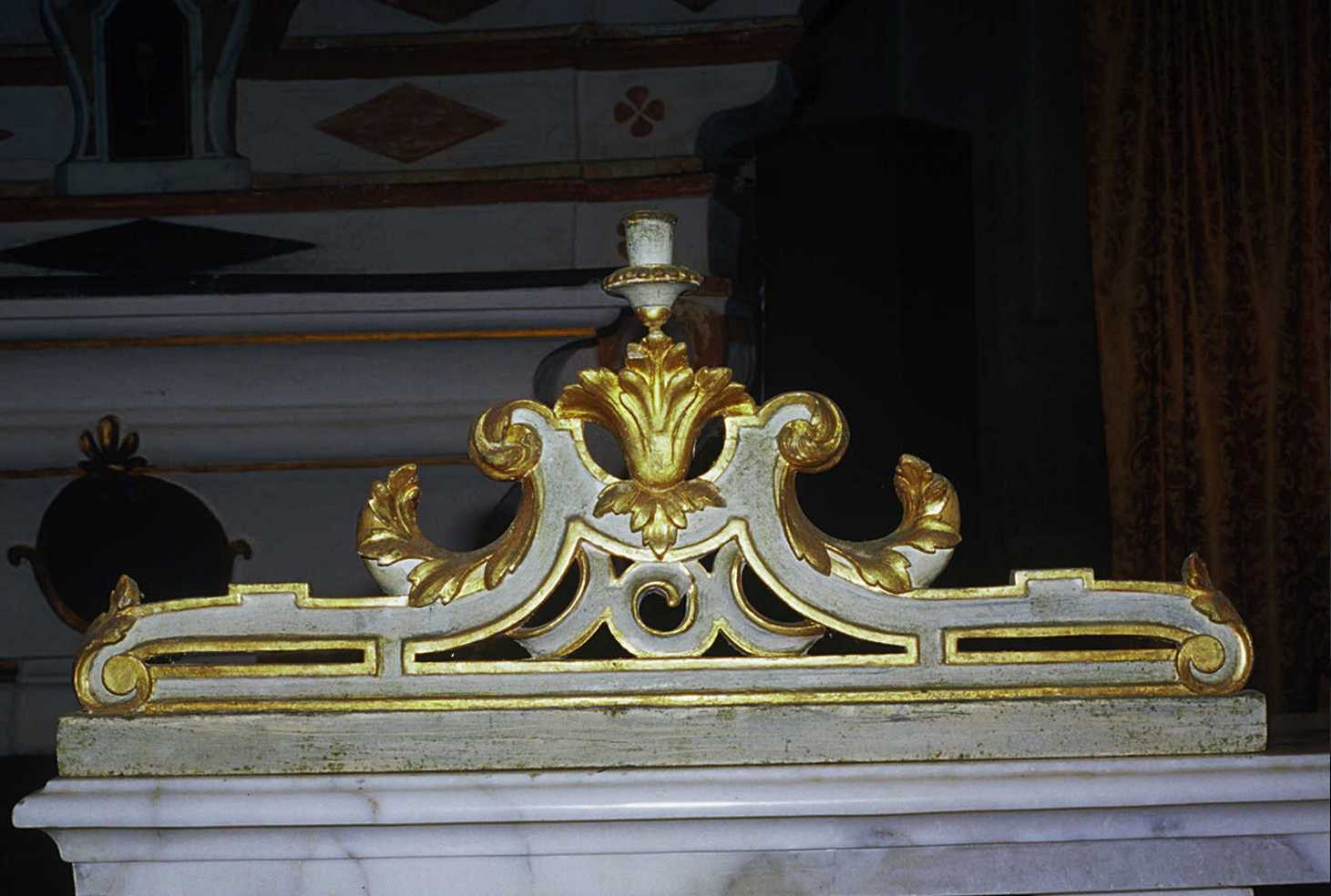 candelabro a serpentina, serie - ambito ligure (seconda metà sec. XVIII)