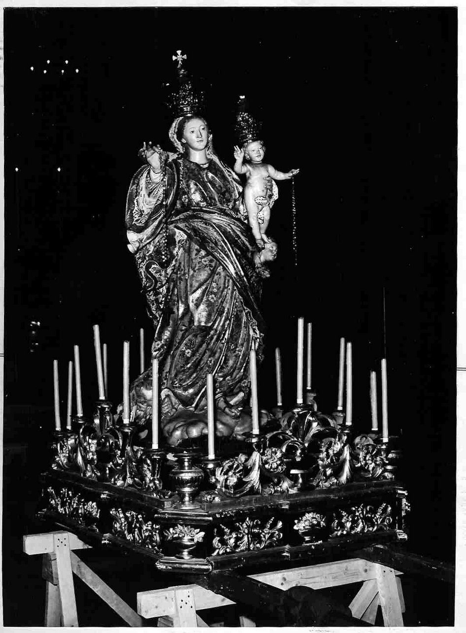 Madonna del Rosario (statua, opera isolata) - bottega genovese (metà sec. XVIII)