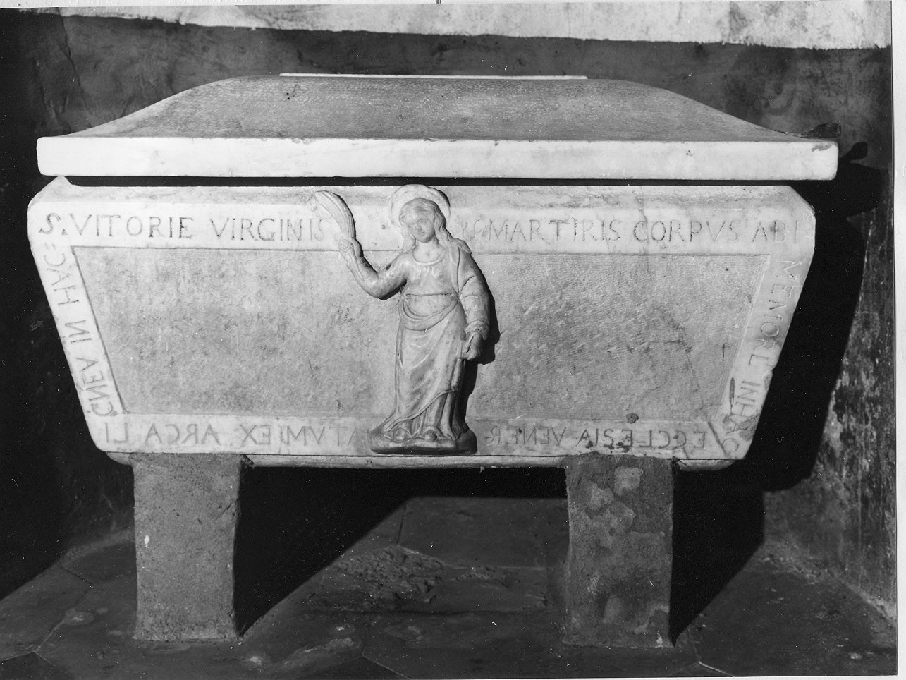 Santa Vittoria (urna cineraria, opera isolata) - bottega ligure (sec. XVI)
