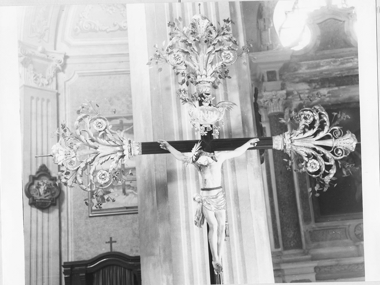 Cristo crocifisso (croce processionale, insieme) - bottega ligure (inizio sec. XX)