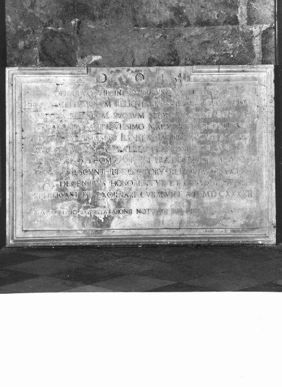 lapide tombale - PRODUZIONE LIGURE (secondo quarto sec. XVII)