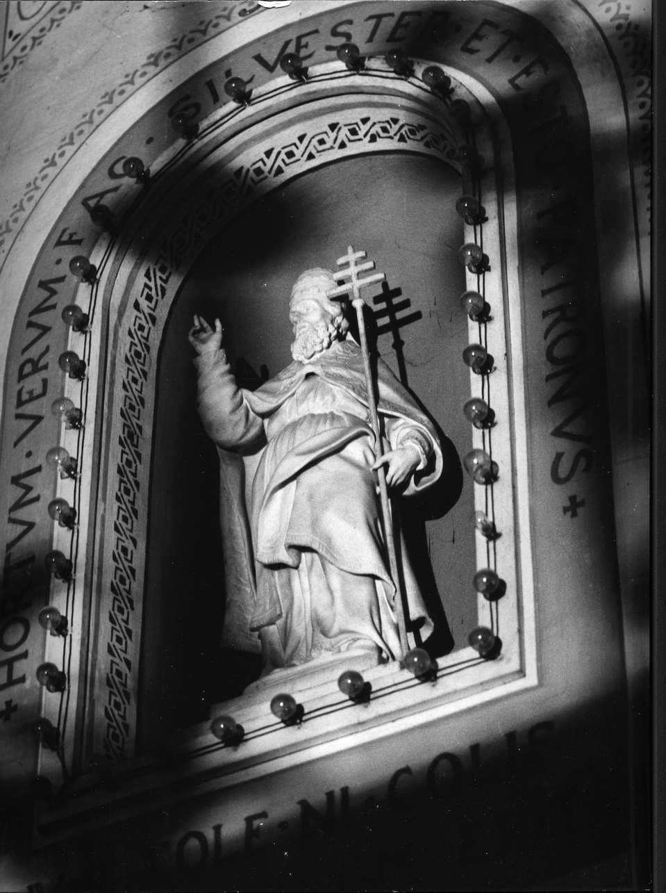 San Silvestro (statua, opera isolata) - bottega italiana (sec. XIX)