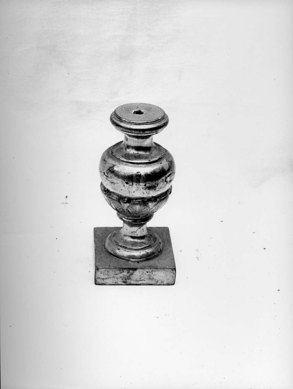 vaso d'altare per composizione floreale, serie - bottega ligure (secc. XVIII/ XIX)