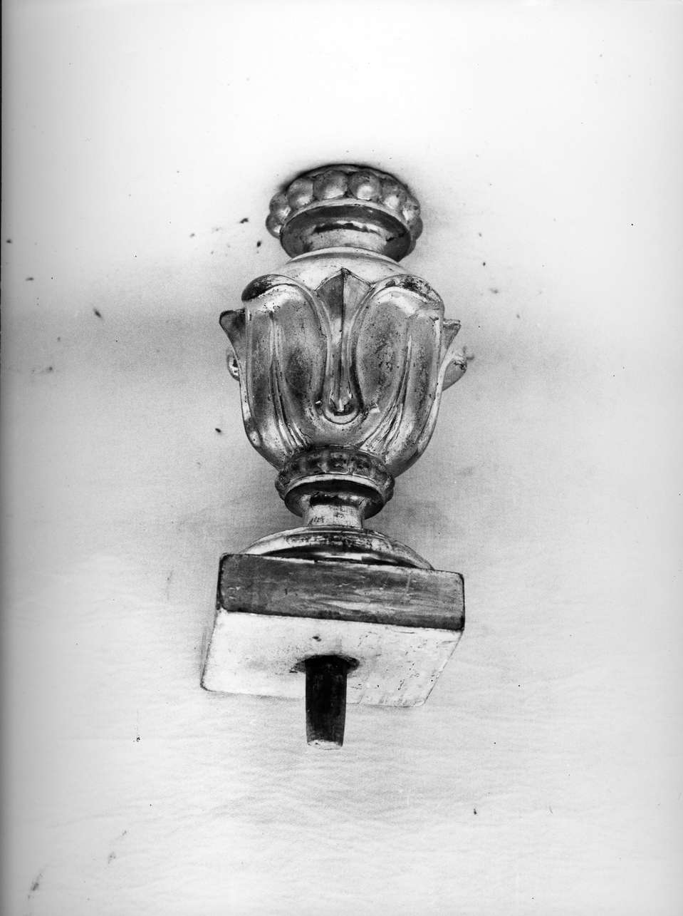 vaso d'altare per composizione floreale, serie - bottega ligure (sec. XVIII)