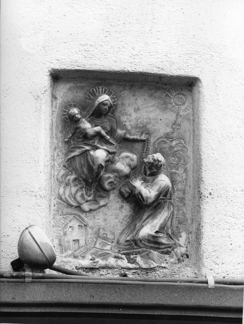 Apparizione della Madonna a San Pasquale Baylon (edicola, opera isolata) - bottega italiana (secc. XVII/ XVIII)
