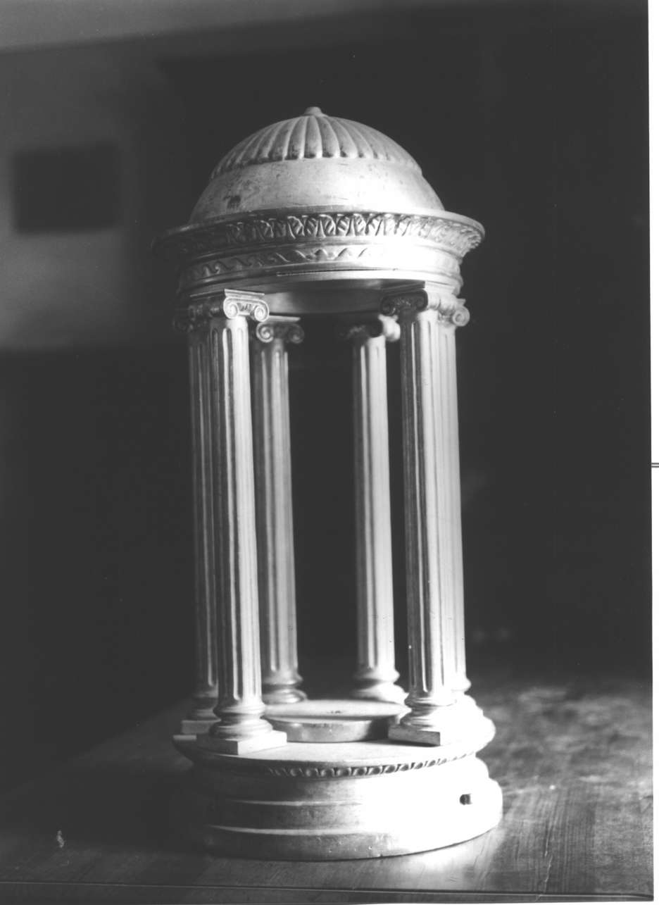 motivi decorativi vegetali stilizzati (trono per esposizione eucaristica, opera isolata) - bottega ligure (prima metà sec. XIX)