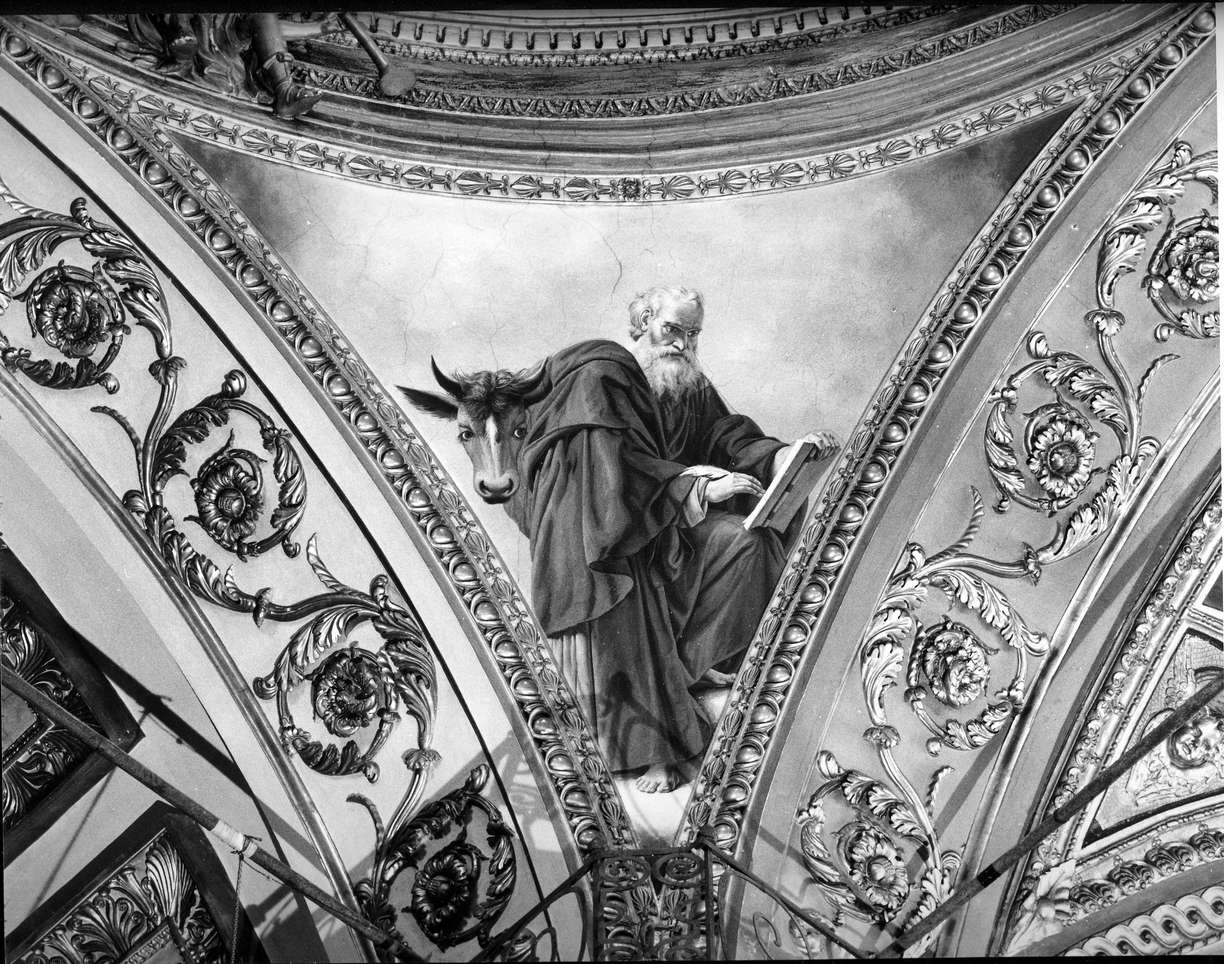 San Luca scrive il vangelo (dipinto, opera isolata) di Chiarella Francesco (sec. XIX)