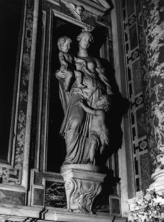 CARITA' INDIANA, Carità (statua, opera isolata) - ambito genovese, ambito lombardo (terzo quarto sec. XVII)