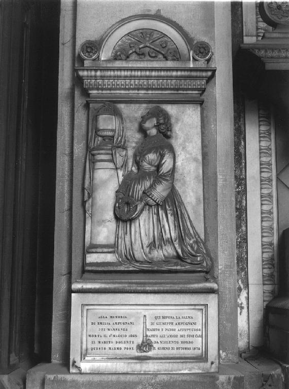 figura femminile inginocchiata (monumento funebre - a edicola, opera isolata) di Vignolo Agostino (seconda metà sec. XIX)