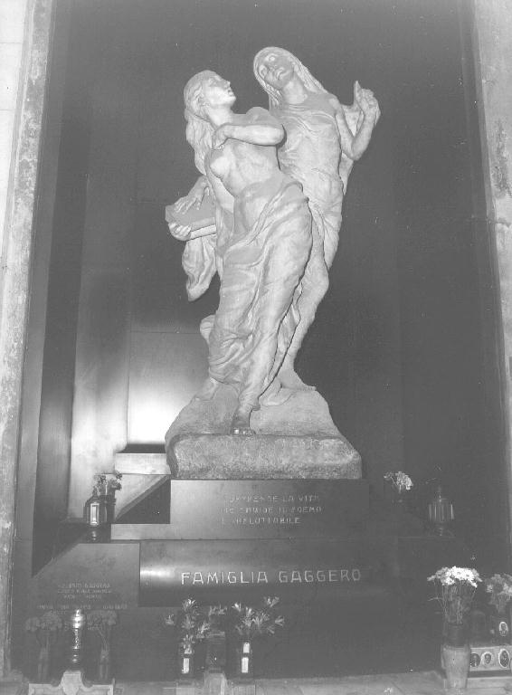 figure femminili (monumento funebre, opera isolata) di Noris Amedeo (sec. XX)