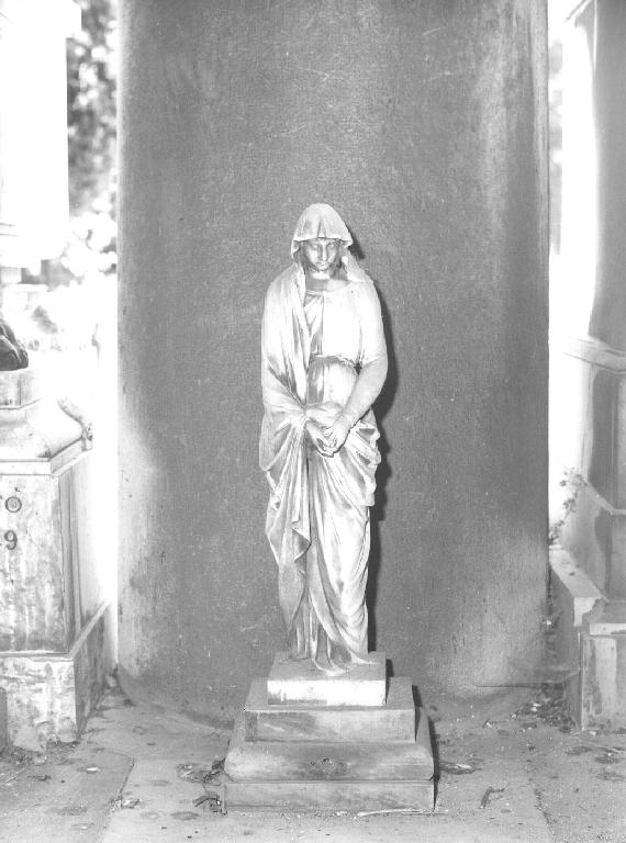 Madonna (monumento funebre, opera isolata) - ambito ligure (prima metà sec. XX)
