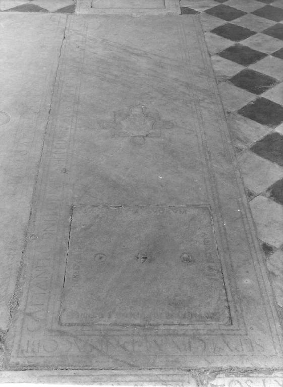 lastra tombale, opera isolata - ambito ligure (inizio, ultimo quarto sec. XVI, sec. XVII)