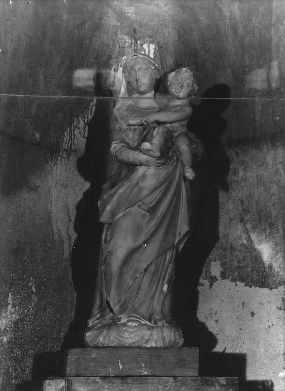 Madonna con Bambino (statua, opera isolata) - ambito ligure (metà sec. XVII)